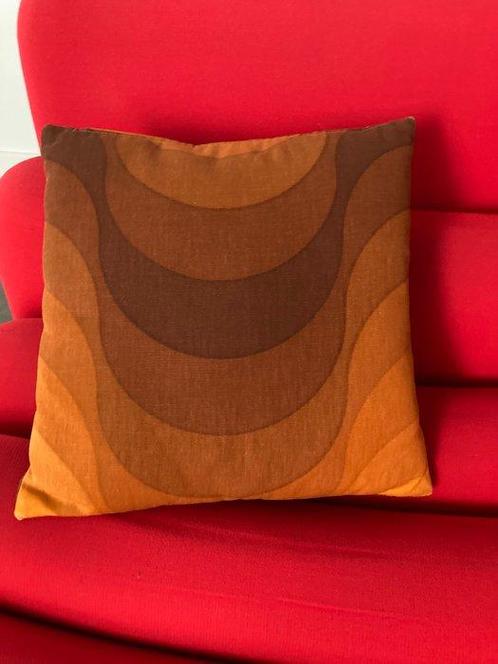 Verner Panton - Kussen, Antiek en Kunst, Antiek | Kleden en Textiel