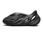 Adidas Yeezy Foam Runner Carbon - Maat 40.5 EU, Ophalen of Verzenden, Nieuw, Yeezy