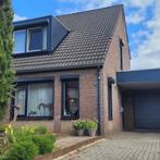 Twee-onder-een-kapwoning met tuin en garage, gemeu..., Roermond