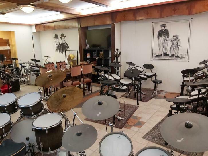 Interesse in elektronisch drumstel? Lees dan verder!, Muziek en Instrumenten, Drumstellen en Slagwerk, Nieuw, Roland, Elektronisch