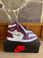 Air Jordan - Air Jordan 1 High, Og Bordeaux - Sneakers -, Nieuw