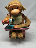 Alps  - Speelgoedfiguurtjes Jolly Bambino the eating Monkey, Antiek en Kunst, Antiek | Speelgoed