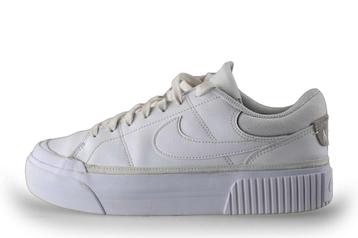 Nike Sneakers in maat 40,5 Wit | 10% extra korting beschikbaar voor biedingen