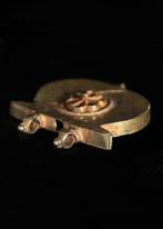 West-Aziatisch Goud Pendant, met Rosettes, Antiek en Kunst