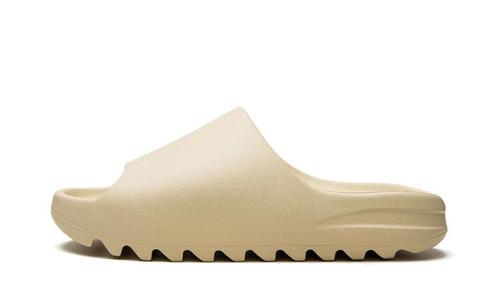 Yeezy Slide Bone (2022 Restock), Kleding | Heren, Schoenen
