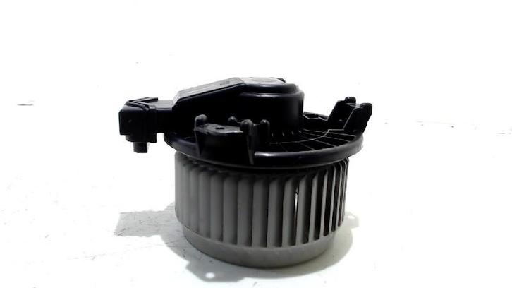 Kachel ventilator motor Suzuki Swift III 1.3 AV2727000311, Auto-onderdelen, Airco en Verwarming, ARN erkend, Stiba lid, Erkend duurzaam