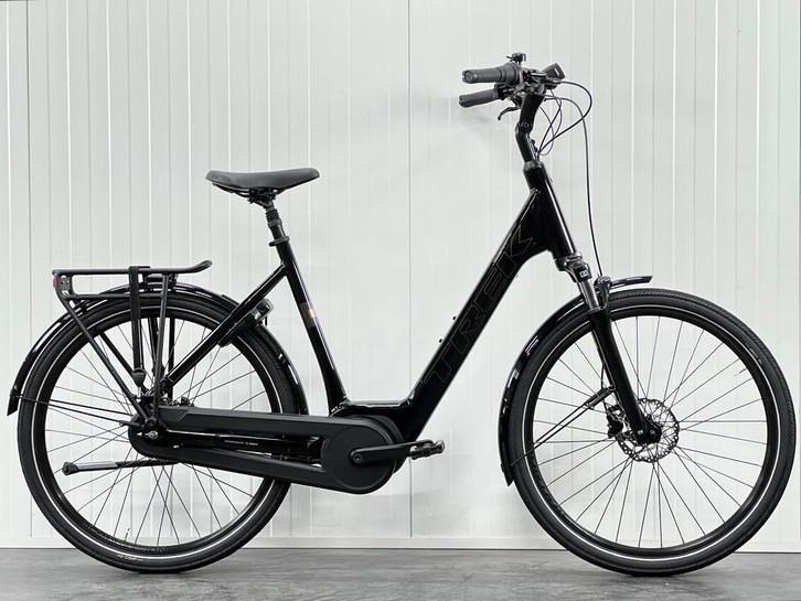 Trek District+ 2 Lowstep HMB 400WH Medium VAN €2799 VOOR, Fietsen en Brommers, Elektrische fietsen, Nieuw, Overige merken, 50 km per accu of meer