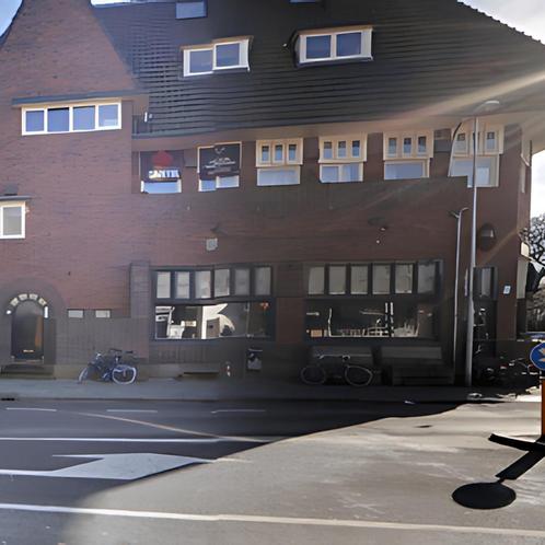 Studentenkamer met Balkon gevonden in Bussum, Huizen en Kamers, Kamers te huur, Minder dan 20 m², Overige regio's