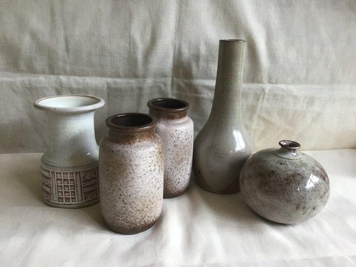 Vaas (5) - Keramiek - 5 design vazen, Antiek en Kunst, Curiosa en Brocante