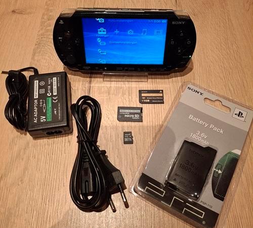 PSP 1004 Complete Set  Nette staat  + 40 games, Spelcomputers en Games, Spelcomputers | Sony PSP