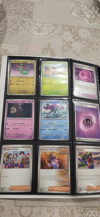 Pokémon - 54 Incomplete Album - prismatic evolutions -, Hobby en Vrije tijd, Verzamelkaartspellen | Pokémon