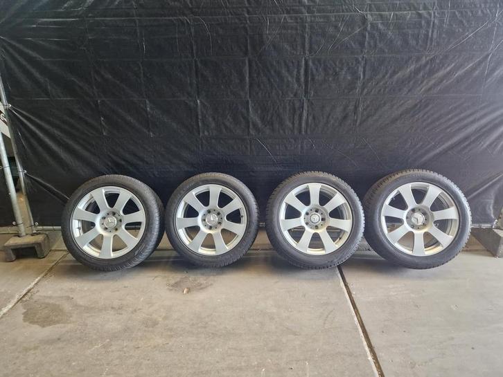 Mercedes velgen 17 inch met winterbanden, Auto-onderdelen, Banden en Velgen, 17 inch, Winterbanden, 245 mm, Personenwagen, Gebruikt