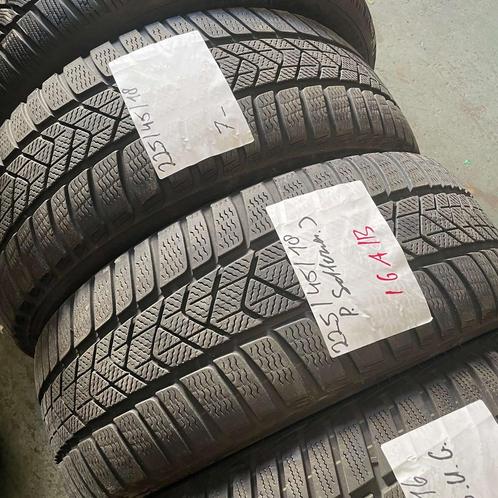 2 x Pirelli Sottozero 3 225-45-18 Winterbanden 7mm, Auto-onderdelen, Banden en Velgen, 18 inch, Winterbanden, 225 mm, Personenwagen