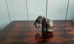 P. Chenet - Beeld, Olifanten - 7.5 cm - Brons