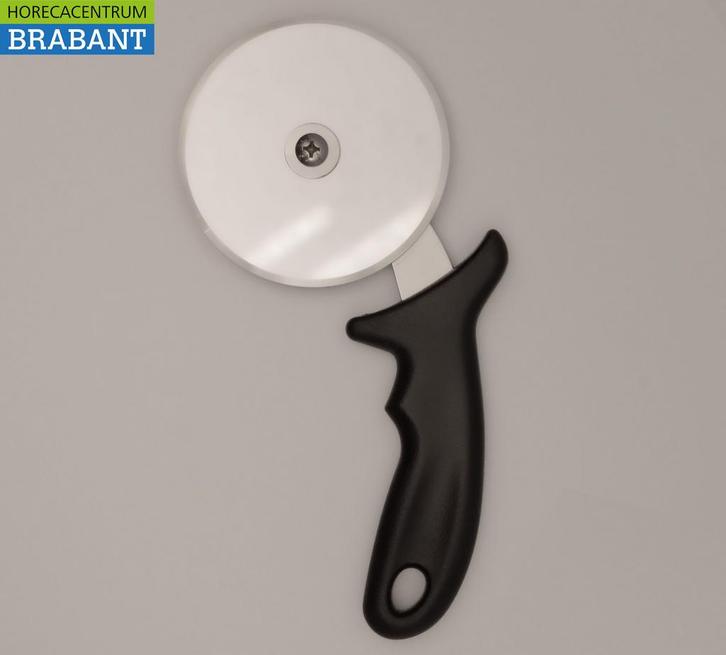 HCB RVS Pizzasnijder Ø 10 cm, lengte 23 cm Horeca, Zakelijke goederen, Horeca | Keukenapparatuur, Nieuw in verpakking, Ophalen of Verzenden