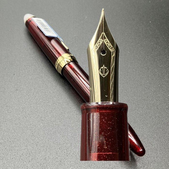 Sailor - SHIKIORI Tsukiyonominamo Yotaki(  ) -, Verzamelen, Pennenverzamelingen