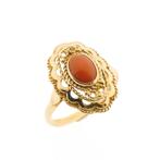 Gouden ring met bloedkoraal | Antiek (vintage, geelgoud), Gebruikt, Overige kleuren, 20 of groter, Ophalen of Verzenden