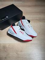 Air Jordan - Jordan Max Aura 5 “White/Varsity Red” -, Kleding | Heren, Schoenen, Nieuw