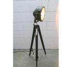 Staande lamp - Hout - Vintage * Uniek * Driepoot vloerlamp *, Antiek en Kunst