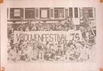 Vintage fotoposter van foto vrouwenfestival 1976 (Posters), Verzamelen, Verzenden, Nieuw, Overige onderwerpen, Met lijst