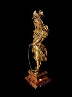 Anton Nelson (1849-1910) - sculptuur, La fillette au cerceau, Antiek en Kunst, Antiek | Keramiek en Aardewerk