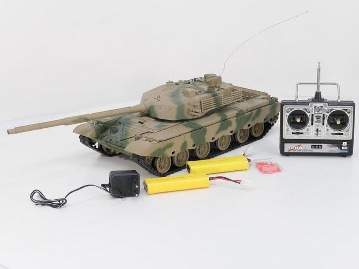 Schaal 1:16 Heng Long Type99 (ZTZ-99 of W-123) gevechtsta..., Hobby en Vrije tijd, Modelbouw | Auto's en Voertuigen, Gebruikt