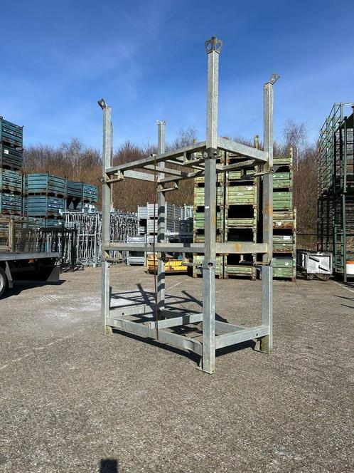 Stapelpallet, Bouwpallet, Stapelrek, Rekken, Rekjes,, Doe-het-zelf en Verbouw, Kratten en Dozen, 100 cm of meer, Gebruikt, Overige typen