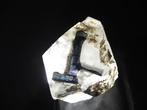 Indicolite Blauwe dop tourmaline Kristallen op matrix -