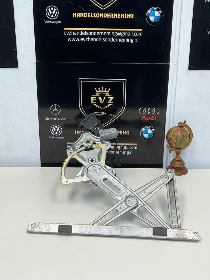 Toyota Auris 1.6i ruitenmechaniek 4 deurs links voor bj.2010, Auto-onderdelen, Ruiten en Toebehoren, Gebruikt, Toyota