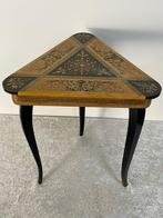 Elegant Tafeltje - Tafel - Hout - Tafeltje/Muziekdoosje, Antiek en Kunst, Curiosa en Brocante