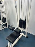 Technogym lat pull down chest press en meer  veiling, Sport en Fitness, Fitnessmaterialen, Gebruikt