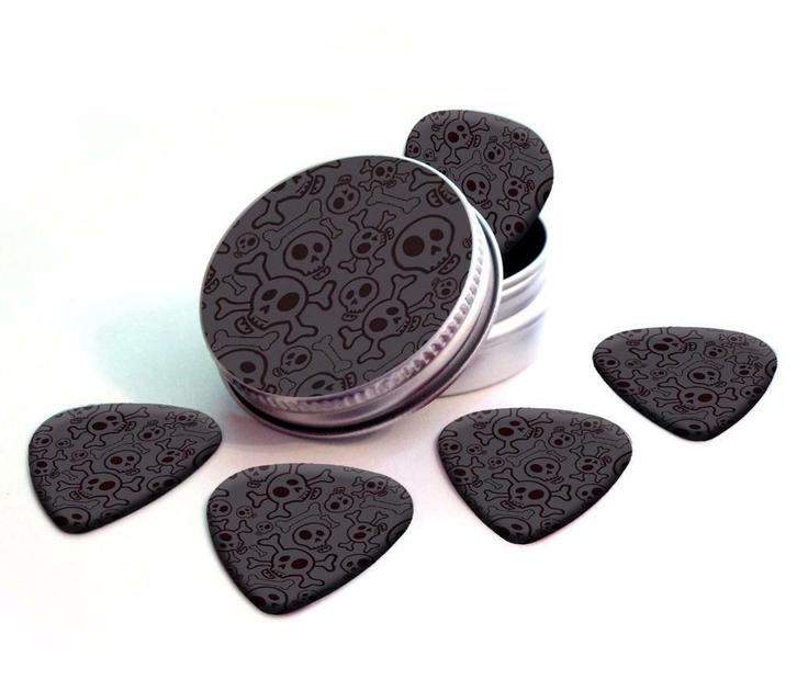 Blikje + plectrums met afbeelding van een doodshoofd, Verzamelen, Overige Verzamelen, Nieuw, Ophalen of Verzenden