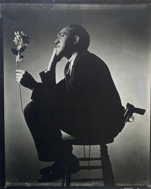 Ralph Steiner (1899 - 1986) - S.J. Perlman with Gun. 1933., Antiek en Kunst, Kunst | Schilderijen | Modern