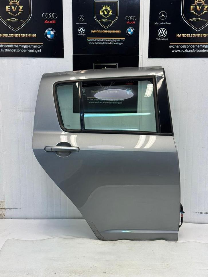 Suzuki Swift 1.3i portier 4-deurs rechts achter deur bj.2007, Auto-onderdelen, Carrosserie en Plaatwerk, Gebruikt, Suzuki, Achter