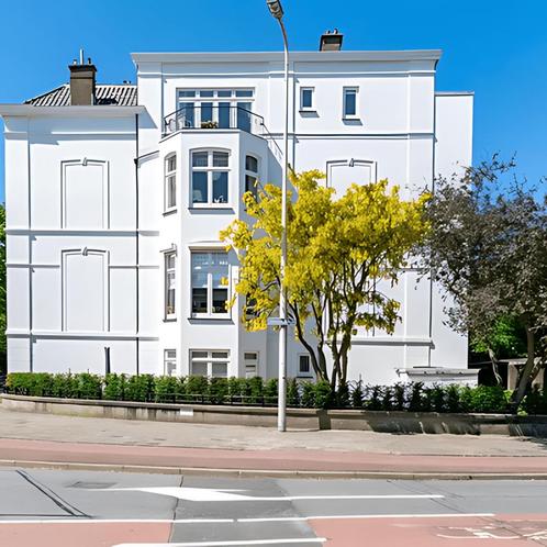 Gemeubileerd appartement met balkon en monumentaal..., Huizen en Kamers, Huizen te huur, Direct bij eigenaar, Appartement