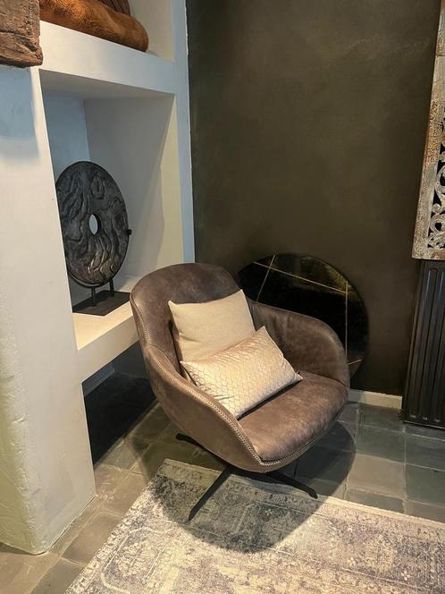 Draaifauteuil Africa Leder – Showroommodel NU €499,- (van €1, Huis en Inrichting, Fauteuils, 75 tot 100 cm, 75 tot 100 cm, Zo goed als nieuw