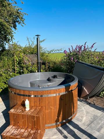 Hottubs houtgestookt / diesel / elektrische / grote voorraad beschikbaar voor biedingen