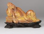Chinese Soapstone Luohan Figure Stand - Steen, steatita -, Antiek en Kunst