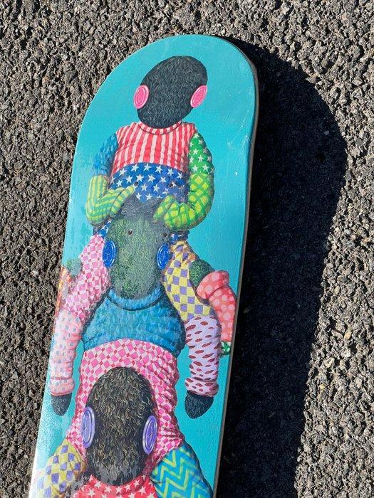 Suanjaya Kencut (1994) - Skateboard Level Up · No Reserve, Antiek en Kunst, Kunst | Designobjecten