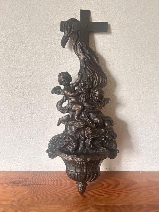 Wijwatervat - Early 20th century - Twee putti en een kruis -, Antiek en Kunst, Kunst | Niet-Westerse kunst