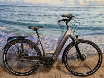 Trek District + 7, 160-176cm, beltdrive Bosch middenmotor beschikbaar voor biedingen