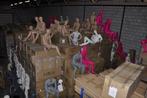zittende Heren figuren van  exclusief A-merk