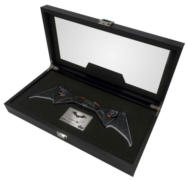 The Batman Prop Replica 1/1 Batarang Limited Edition 36 cm, Verzamelen, Film en Tv, Nieuw, Ophalen of Verzenden