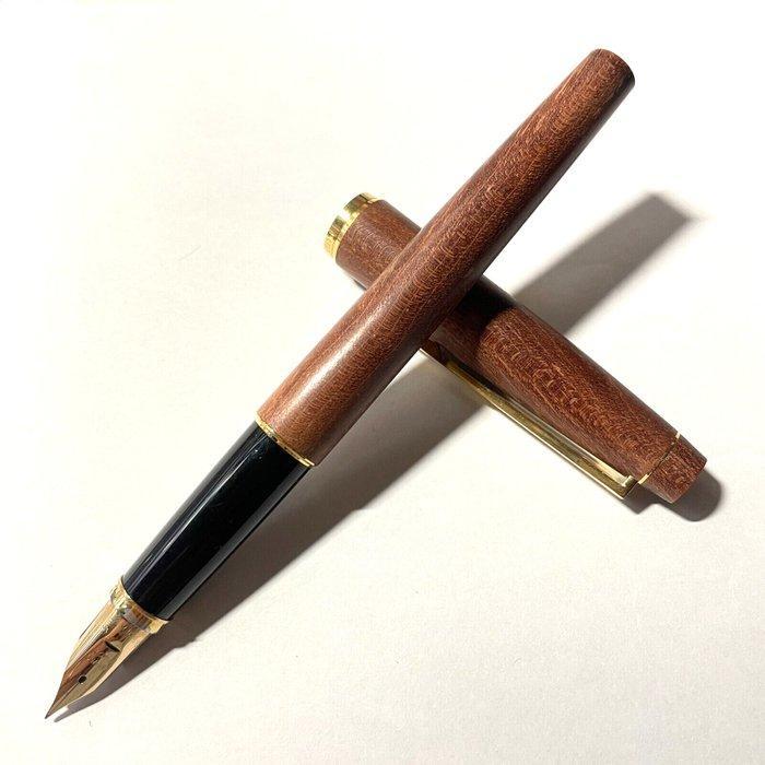 Pilot - PILOT CUSTOM GRANDEE 18K 750 Maple Wood - Zonder, Verzamelen, Pennenverzamelingen