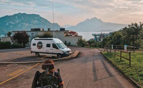 2 pers. Mercedes-Benz camper huren in Haarlem? Vanaf € 121 p, Caravans en Kamperen, Verhuur
