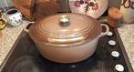 Le Creuset - Braadpan - Ovale cocotte - Lettertype