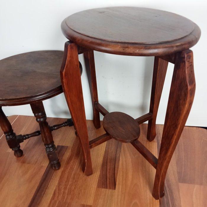 Set bijzettafels (2) - Eik - Plantentafel / Piëdestal, Antiek en Kunst, Curiosa en Brocante