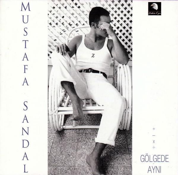 cd - Mustafa Sandal - GÃ¶lgede Ayn?, Cd's en Dvd's, Cd's | Overige Cd's, Zo goed als nieuw, Verzenden
