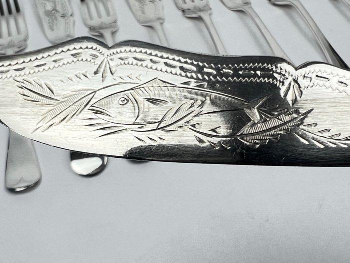 Visbestekset voor 6 personen (12) - Edwardiaans gegraveerd, Antiek en Kunst, Antiek | Meubels | Tafels