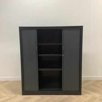 Tweedehands garage / roldeurkast (hxbxd) 138x120x45 cm beschikbaar voor biedingen